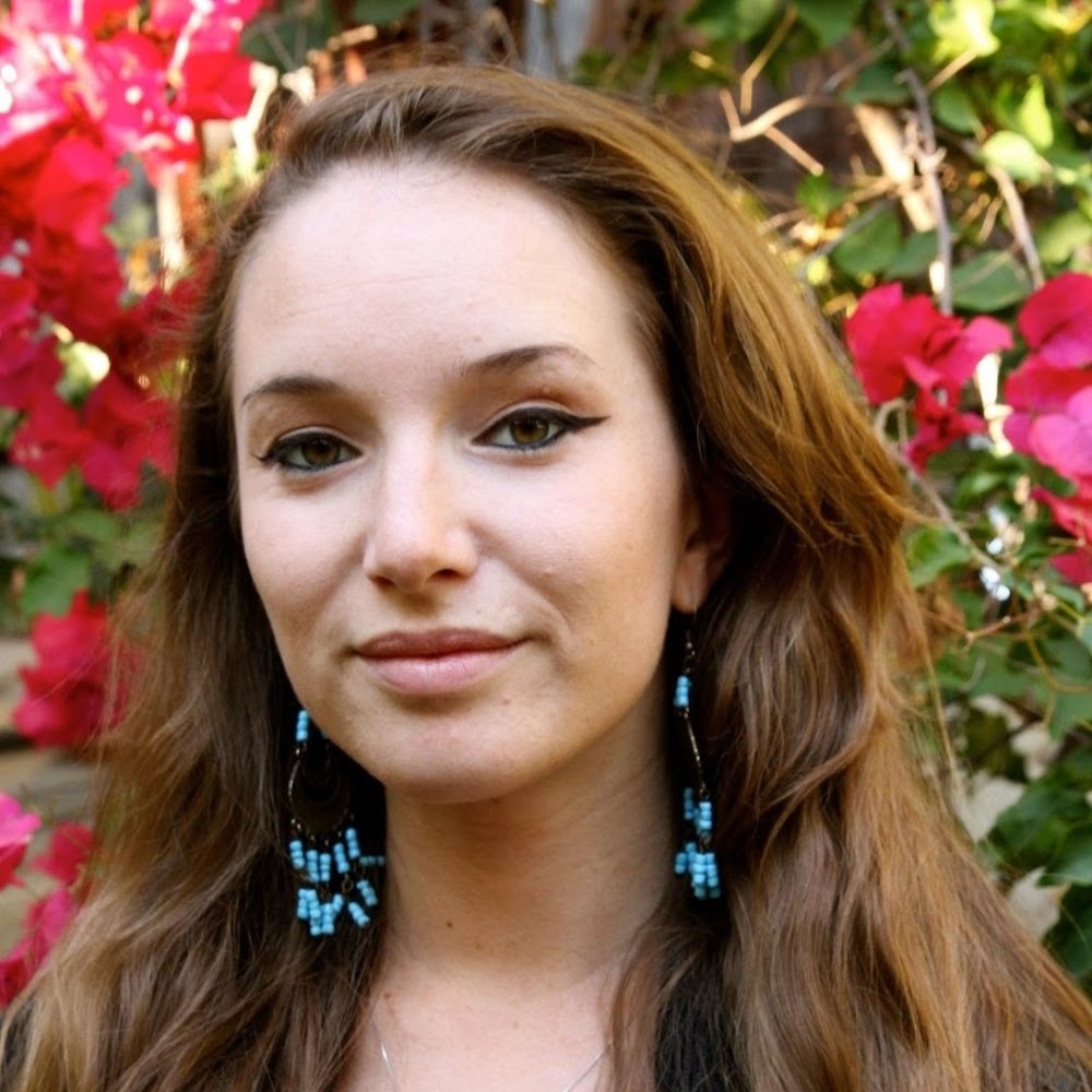 Meet your Posher, Cassandra